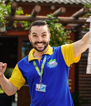 Marcos Varzim Turco – QUEM FAZ