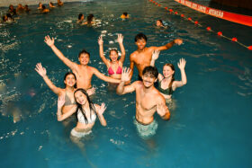 Aniversariantes ganham entrada gratuita no Parque Acqua Lokos conforme o seu signo