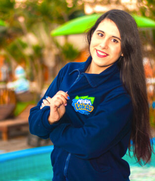 Alexia Prockt  – QUEM FAZ