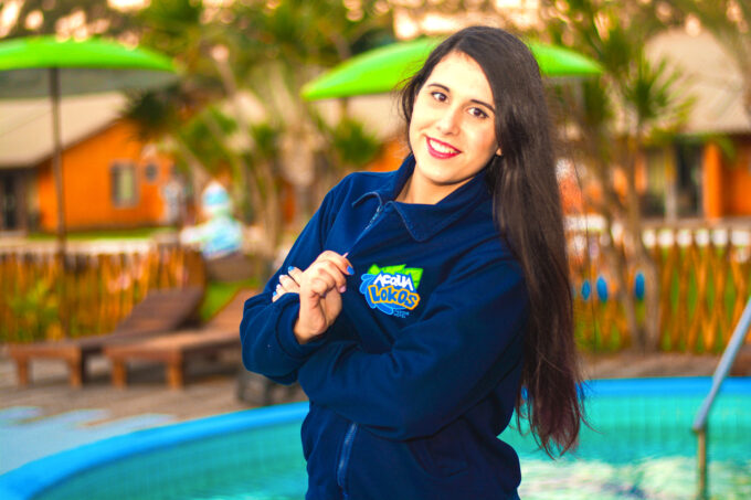 Alexia Prockt  – QUEM FAZ