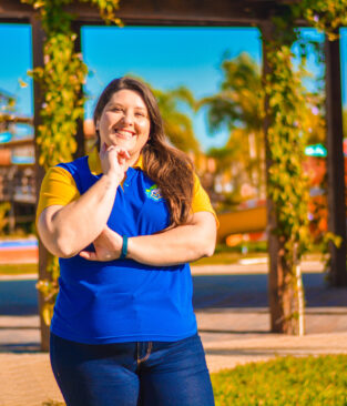 Carine Baierle Matias – QUEM FAZ