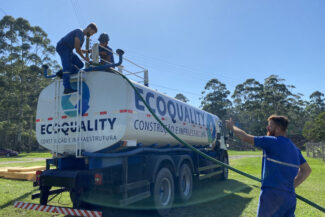 Acqua Lokos realiza doação de água potável