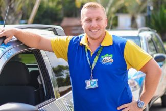 Jonatan – QUEM FAZ