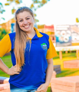 Raquel Andrade – QUEM FAZ